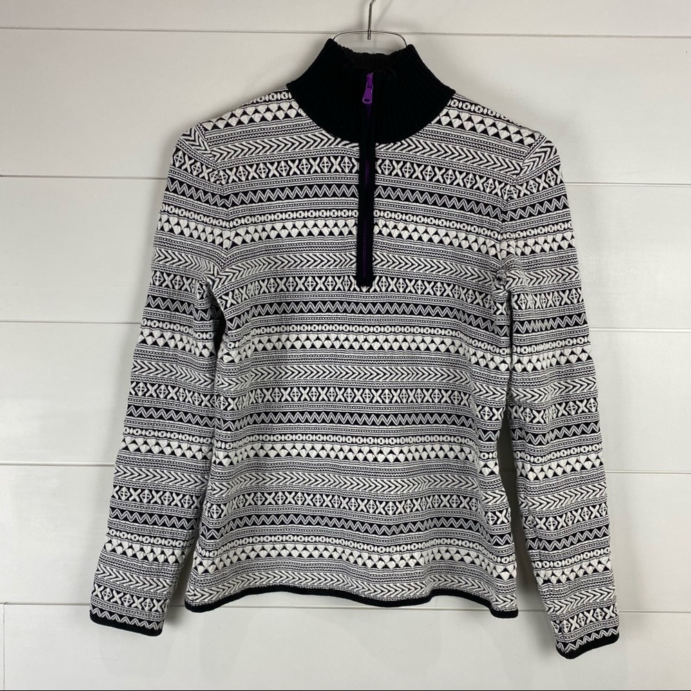 Title Nine Medium Quarter Zip Tribal Print Pullover